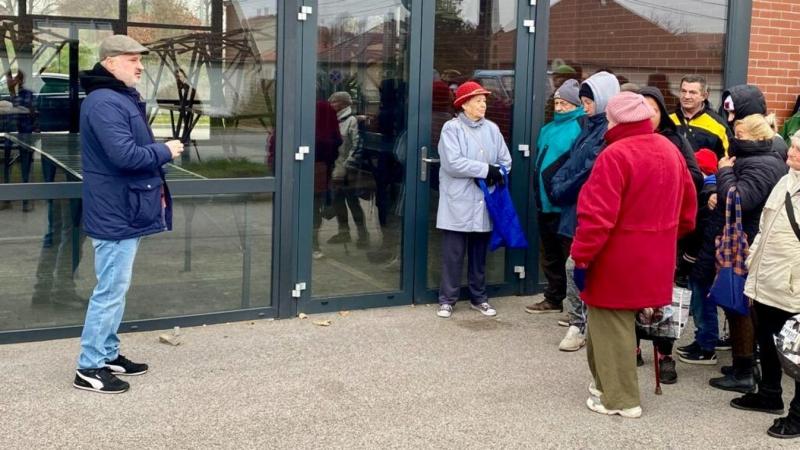 A BOON hírei szerint a pataki jótékonysági ételosztások egészen jövő márciusig folytatódnak. Az esemény célja, hogy segítséget nyújtson a rászorulóknak, így biztosítva számukra a szükséges táplálékot és támogatást.