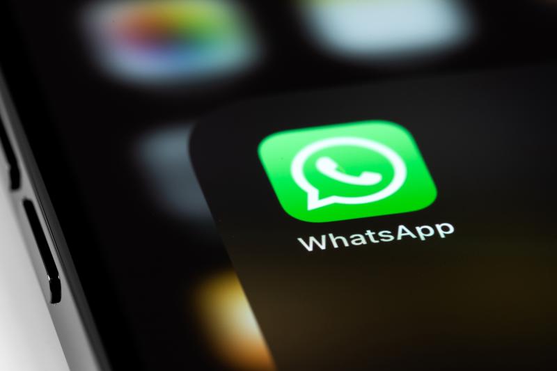 A WhatsApp mint a jövő pénzügyi platformja | FinTechRadar

A WhatsApp nem csupán a barátokkal és családtagokkal való kapcsolattartás eszköze, hanem egyre inkább a pénzügyi tranzakciók színhelyévé is válik. A digitális világ fejlődésével a csevegőalkalmazá