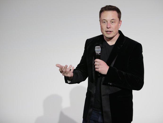 A német kormányszóvivő nyilatkozata szerint Elon Musk törekvése, hogy hatással legyen a német választásokra, aggasztó jelenség.