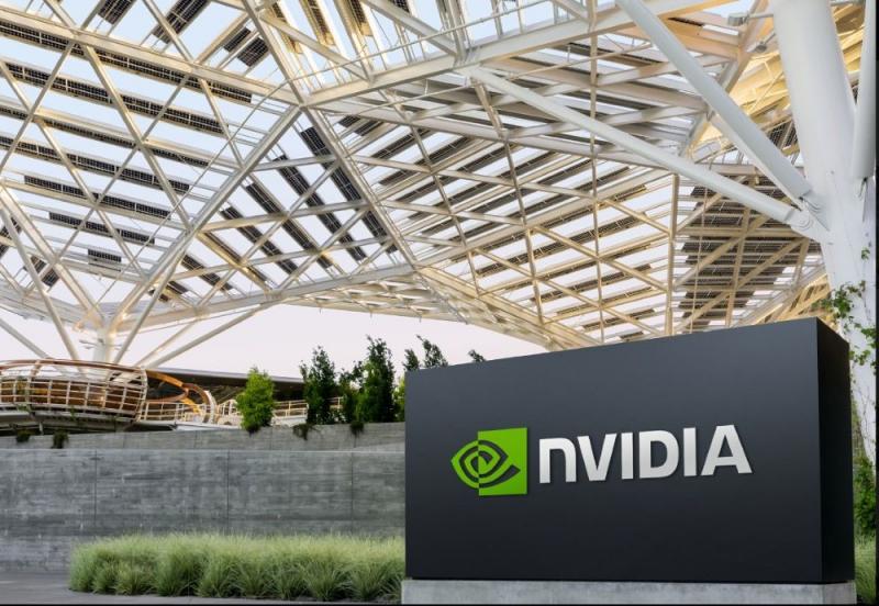 Az Nvidia-Run:ai felvásárlása új dimenziót nyit az MI vállalati operációs rendszerek fejlődésében, amely a mesterséges intelligencia integrációját célozza meg a vállalatok működésébe. Ez a lépés nem csupán a technológiai innovációt tükrözi, hanem a jövőbe