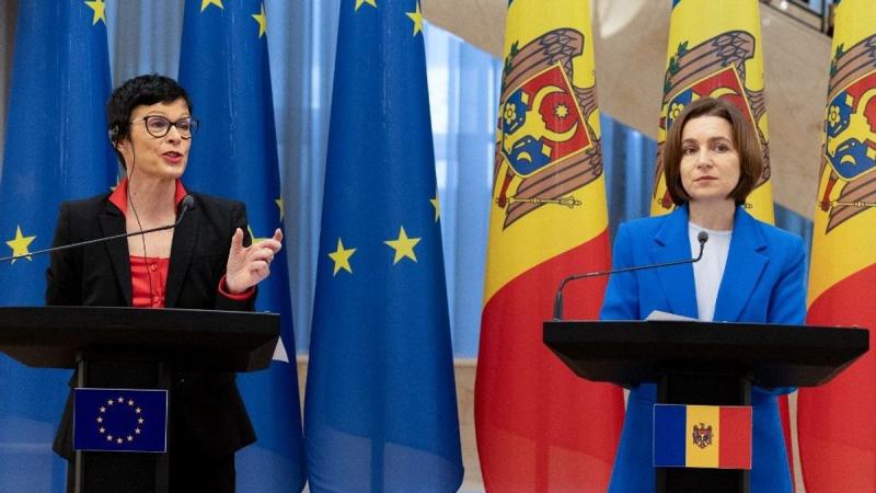 Az új moldáv kormány tagjainak gondolatai között is felmerül Orbán neve.