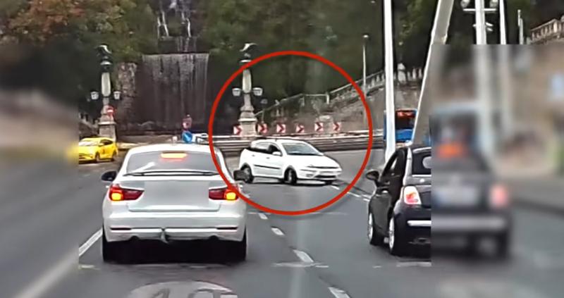 Megcsúszott az Erzsébet hídon, és emiatt két hónapra felfüggesztették a jogosítványát.