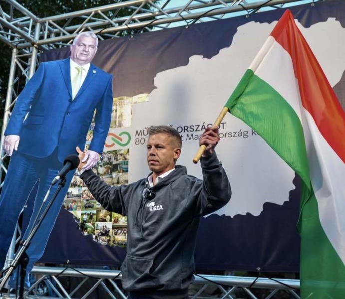 Magyar Péter a nyugdíjak és a családtámogatások emelését szorgalmazza, továbbá javasolja, hogy válás esetén a CSOK visszatérítését eltöröljék.