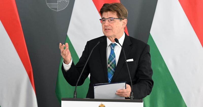 A 3 százalékos, rögzített kamatozású hitelcsomag valóságos támogatást nyújt a kis- és középvállalkozások számára.