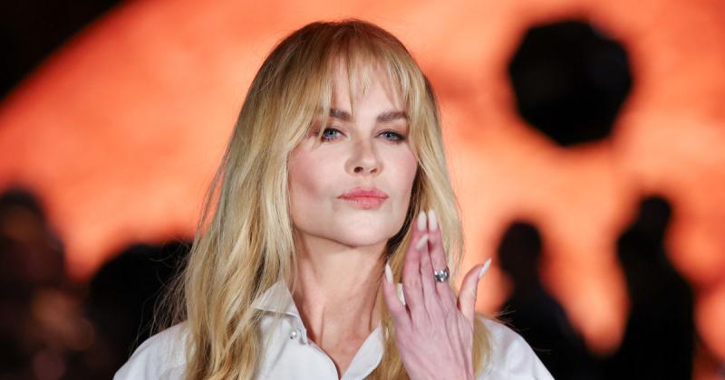 Nicole Kidman új frizurája meghódította az internetet: ez volt az első alkalom, hogy a válás bejelentése óta vörös szőnyegen lépett fel.