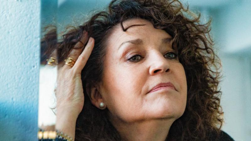 **A magas tesztoszteronszint nőknél: jelek és lehetséges megoldások**
A tesztoszteron nem csupán a férfiak hormonja; a nők szervezetében is fontos szerepet játszik. Azonban, ha a tesztoszteronszint túlságosan megemelkedik, az különféle problémákhoz vezet